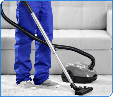 Carpet Cleaning - Gold Coast - Carpet Cleaning with Man